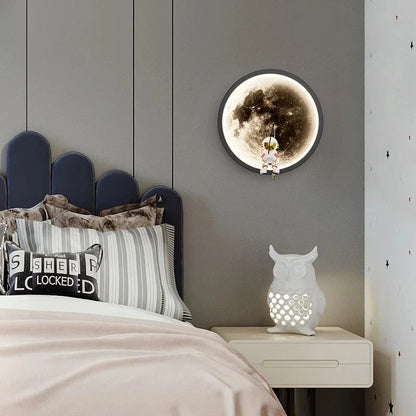 Astronaut LED moon lamp, children's room decoration